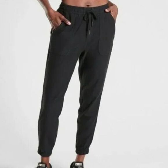 Athleta Charcoal Gray Black Farallon Joggers with Pockets Size 4 - Picture 1 of 9